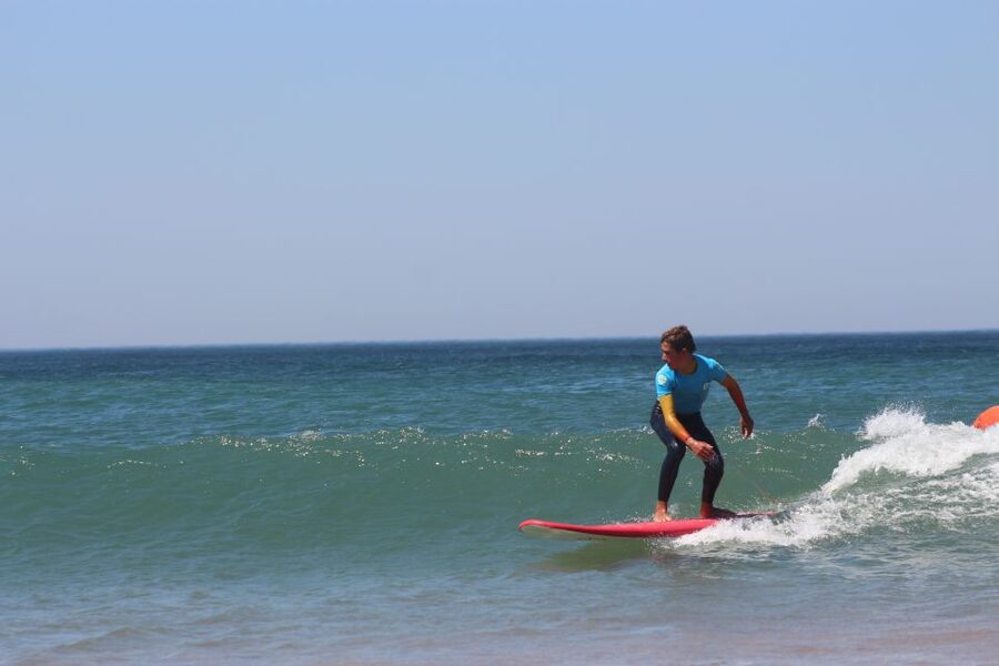 Porto: Small Group Surf Lesson with Transportation - The instructors and teaching style