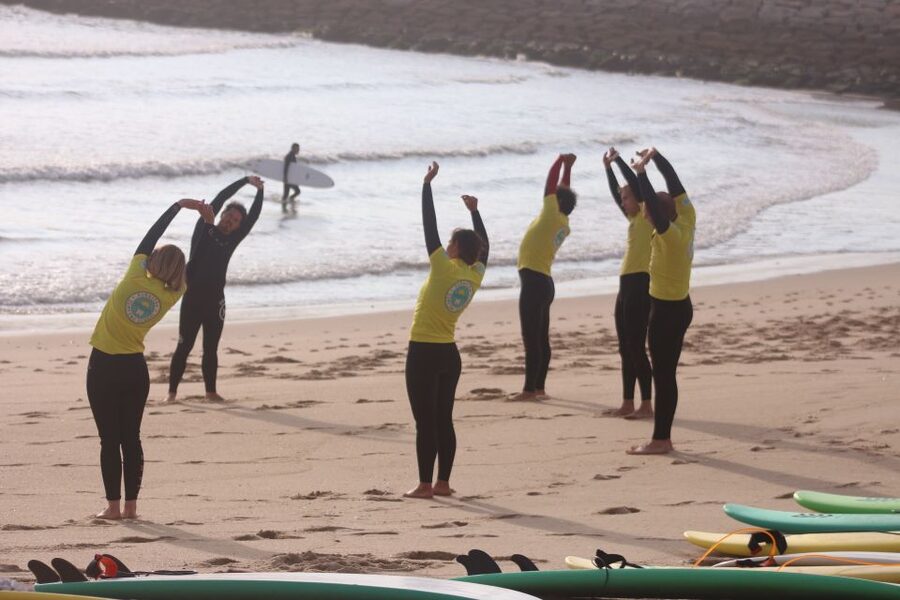 Porto: Small Group Surf Lesson with Transportation - What the $58 price really covers