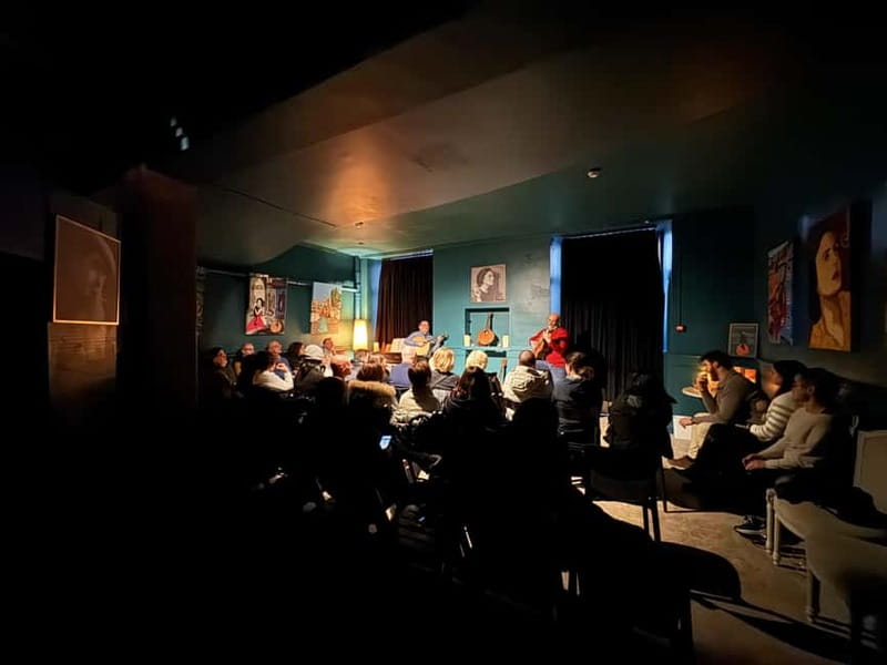 Porto: Traditional Fado Show at Sao Bento with Port Wine - The music and the emotional connection