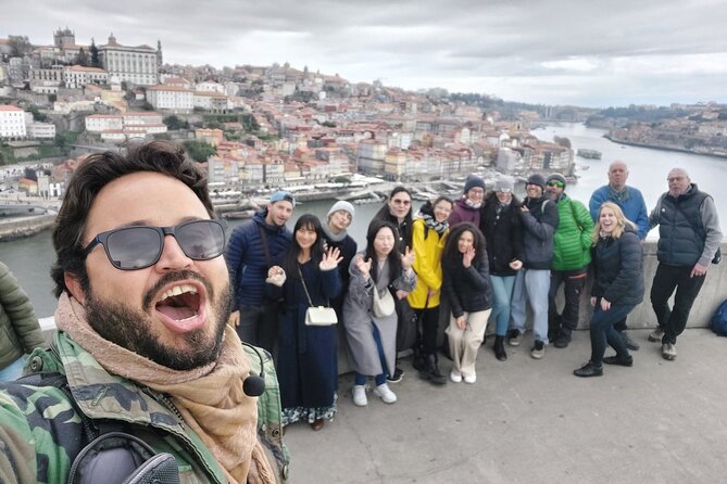 Porto Walking Tour - The Perfect Introduction to the City - Rua das Flores and the descent toward the river