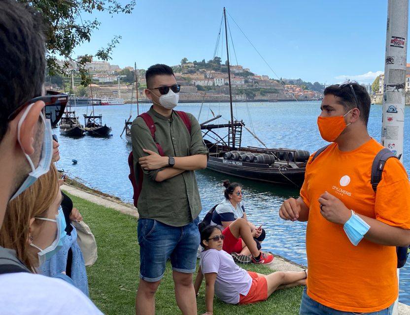 Porto: Wine Tasting with Tapas Walking Tour - Who will enjoy this tour most