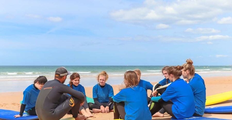 Quarteira: 2-Hour Surf Lesson at Falésia Beach - Warm-ups and the stand-up movement