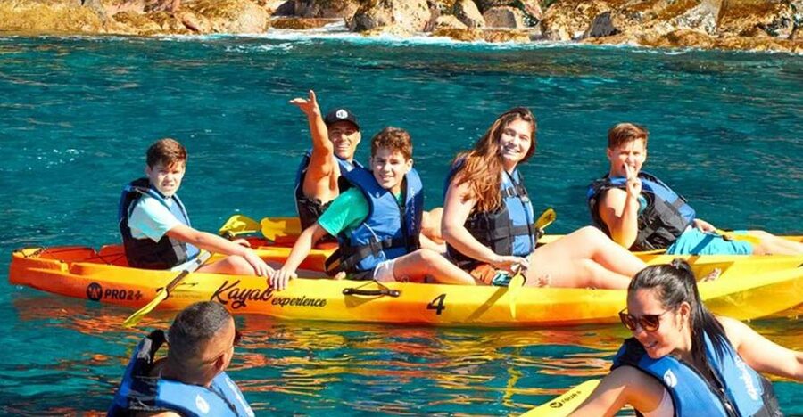 Quinta do Lorde: Kayak Experience in Ponta de São Lourenço - Leaving Quinta do Lorde by Zodiac boat
