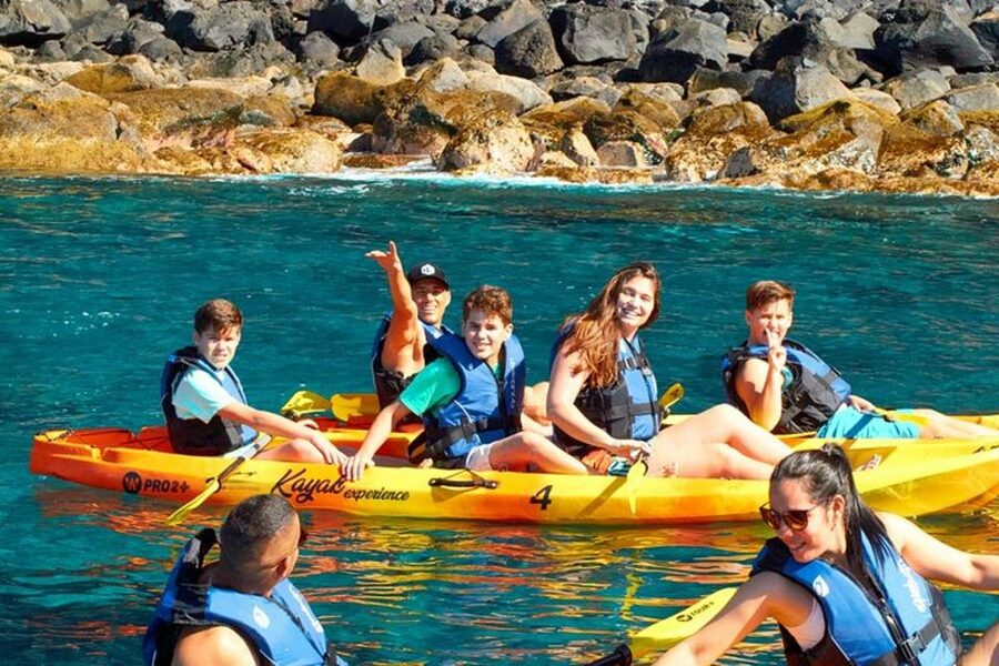 Quinta do Lorde: Kayak Experience in Ponta de São Lourenço - Paddling beside Ponta de São Lourenço