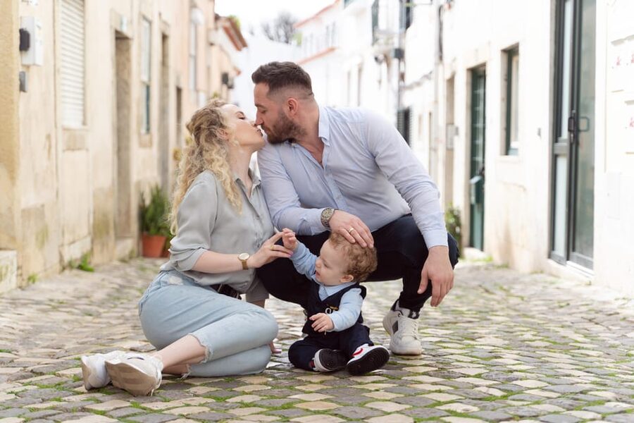 Romantic Photoshoot Experience for Couples in Lisbon - Nelson, Alexei, and the Human Side of the Session