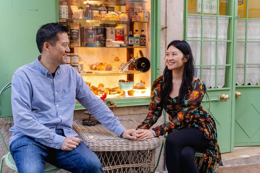 Romantic Photoshoot Experience for Couples in Lisbon - Receiving and Using the Digital Gallery