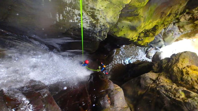 Sao Miguel: Ribeira dos Caldeiroes Canyoning Experience - From the Meeting Point to the Stream