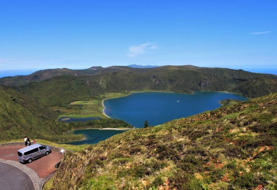 São Miguel West: Full-Day Van Tour with Lunch - Lagoa do Canário and the walk to Boca do Inferno