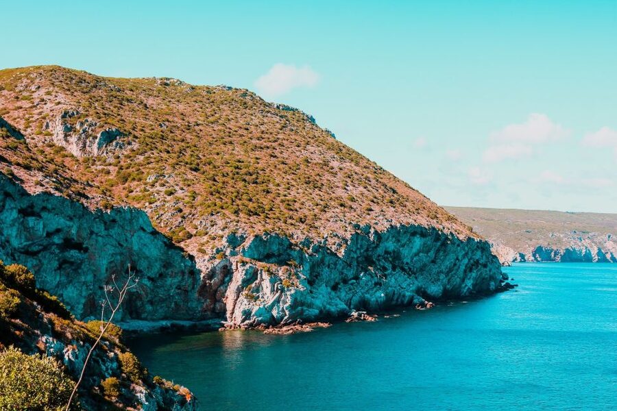 Sesimbra: Arrábida Beaches & Caves Boat Tour with Snorkeling - Key points to know before booking