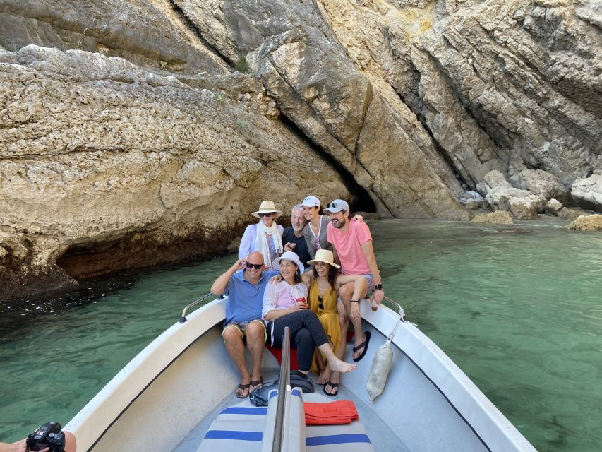 Sesimbra: Arrábida Beaches & Caves Boat Tour with Snorkeling - Why this three-hour cruise works so well