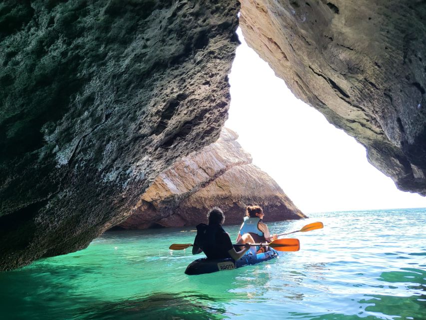 Sesimbra: Arrabida Natural Park & Caves Guided Kayaking Tour - Ribeiro do Cavalo Beach: 40 minutes on the sand