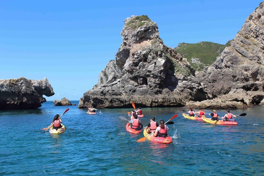 Sesimbra: Ribeiro Cavalo Beach, Caves, & Arrábida Kayak Tour - Frade’s cave and the coastal rock passages