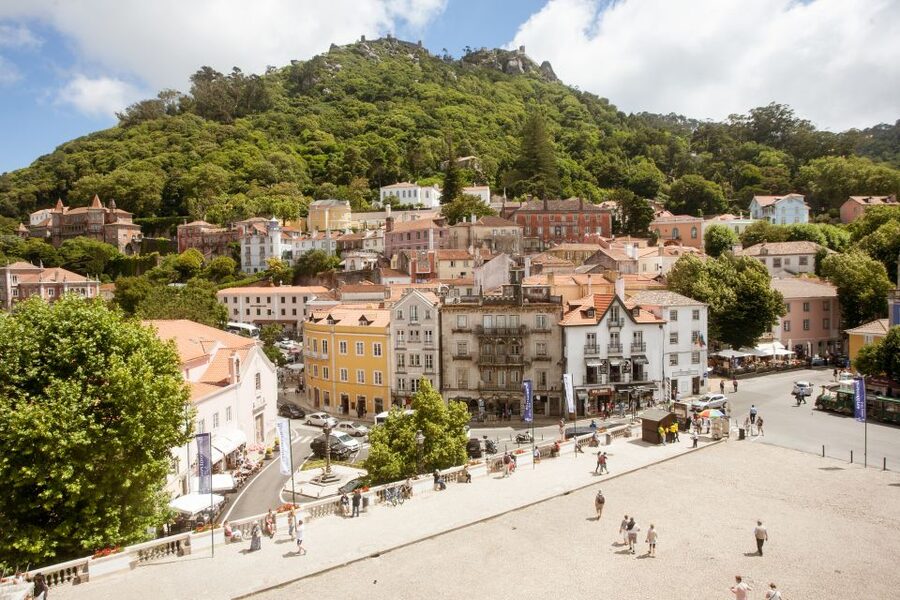 Sintra: Half-Day Tour with Royal Palace Ticket - Key points at a glance