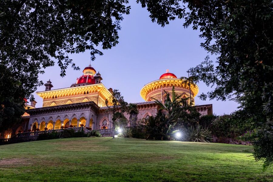 Sintra: Monserrate Palace & Park Ticket - Walking from the gate to the palace