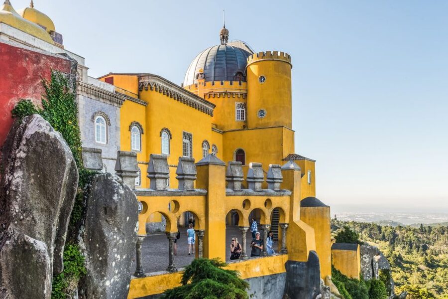 Sintra: Pena Palace and Park Entrance Ticket - Using the Zoomguide audio guide