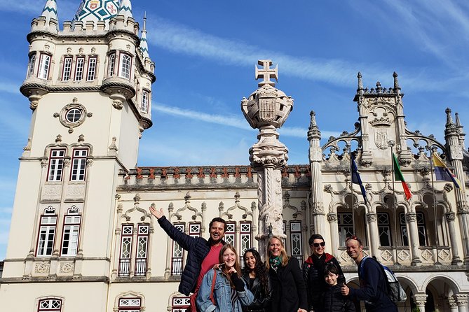 Sintra to Cascais: 2 Palaces, 4 Sites, Small Group 10 Hour Tour - Lunch at Praia das Maçãs