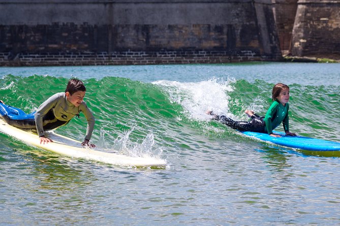 Surf Lesson - The two-hour promise and the timing question