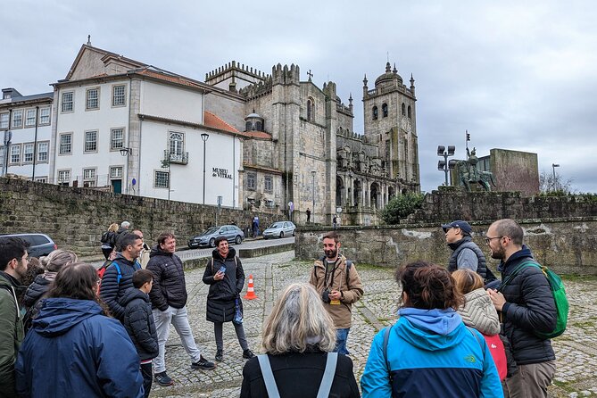 The Unvanquished Tour in Porto City Center - What the guides add to the walk