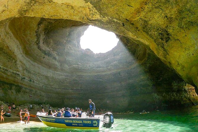 Traditional Tour - Benagil Cave - Key points at a glance