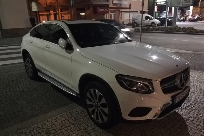Transfer from Porto Airport to Porto City Hotels - Standard or executive vehicle?