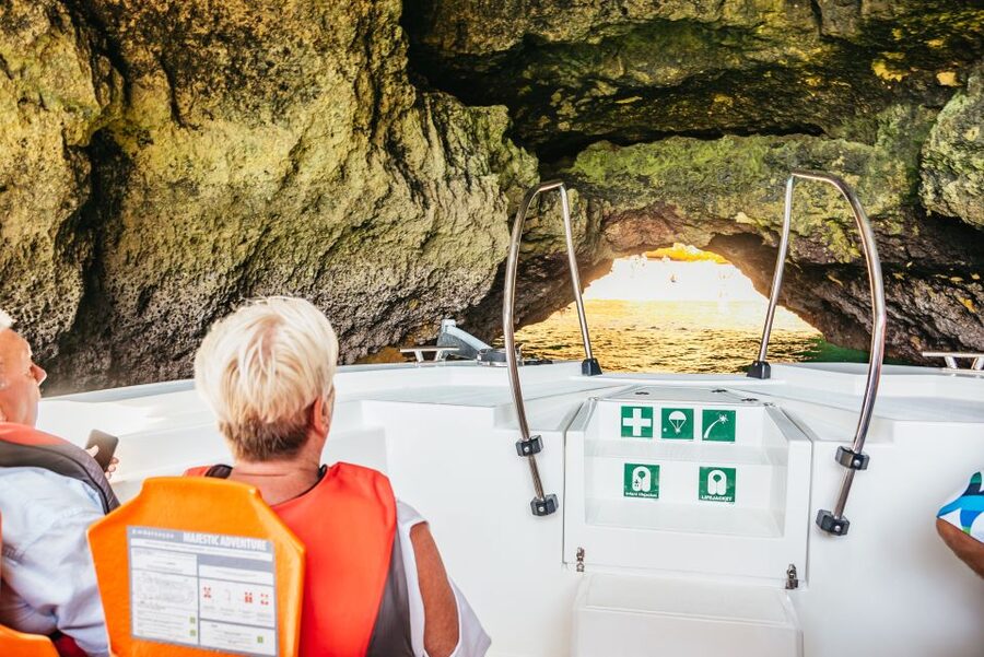Vilamoura: Benagil Cave Boat Tour with Entry - From Vilamoura Marina to the open coast